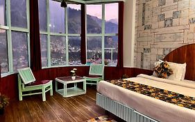 Hotel New Hadimba Palace Inn - Mountain View With Premium Rooms Near Mall Road , Manali